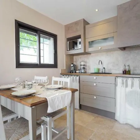 La Maison De Lulu * نيس